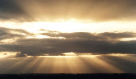 sky_crepuscular_spectacle